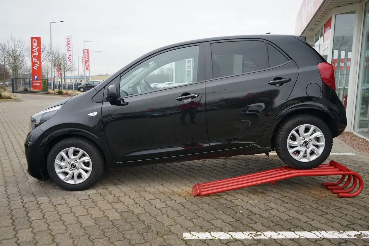 Kia Picanto 1.2 Dream Team Navi...  Image 3